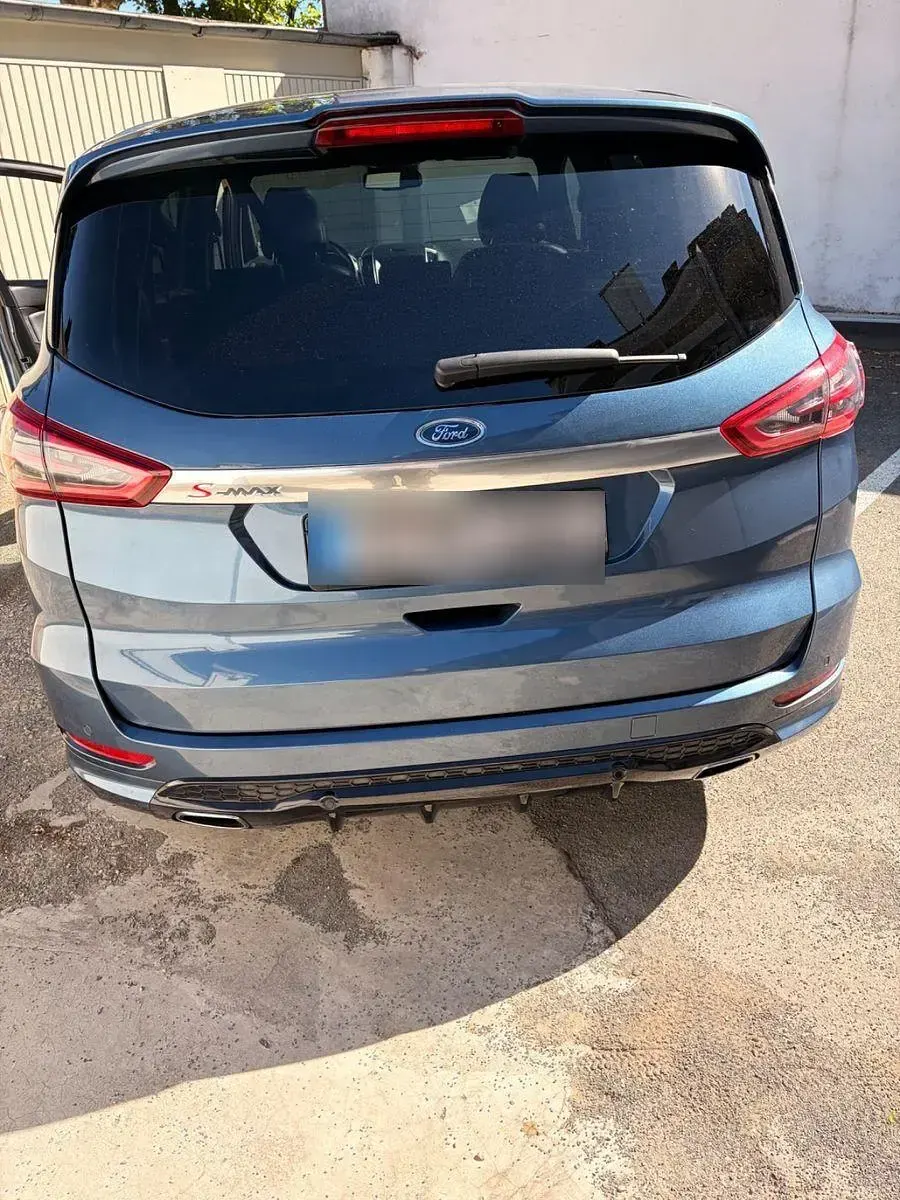 Używany Ford S-MAX ST-Line 241 KM (177 kW) 2019 Niebieski Minivan