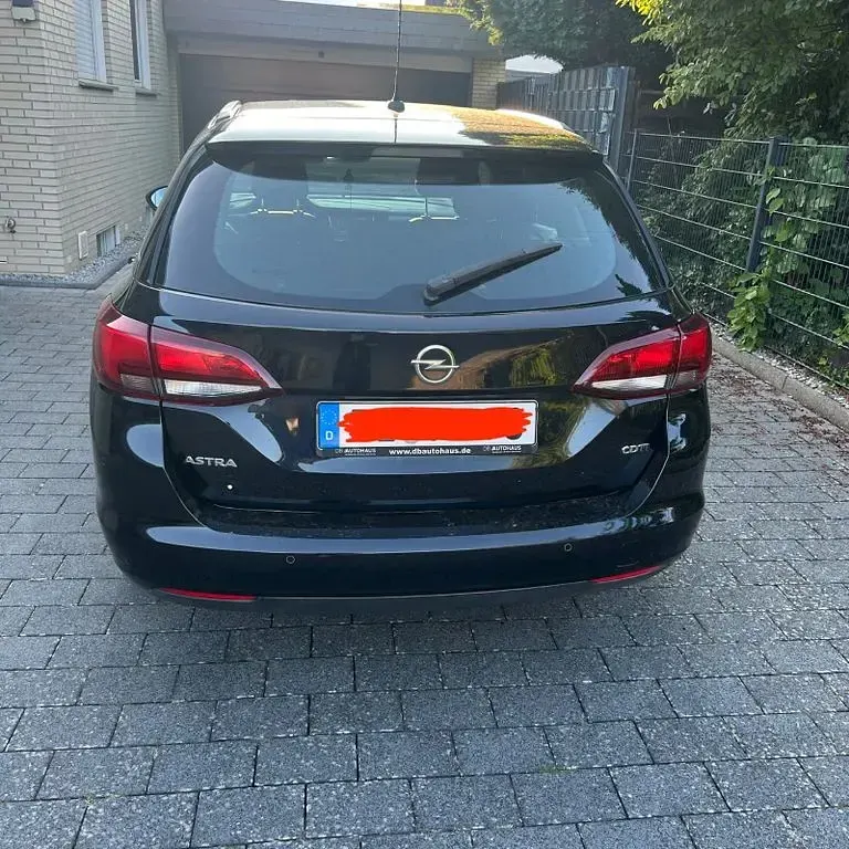 Gebraucht Opel Astra Active 110 PS (80 kW) 2017 Schwarz Kombi
