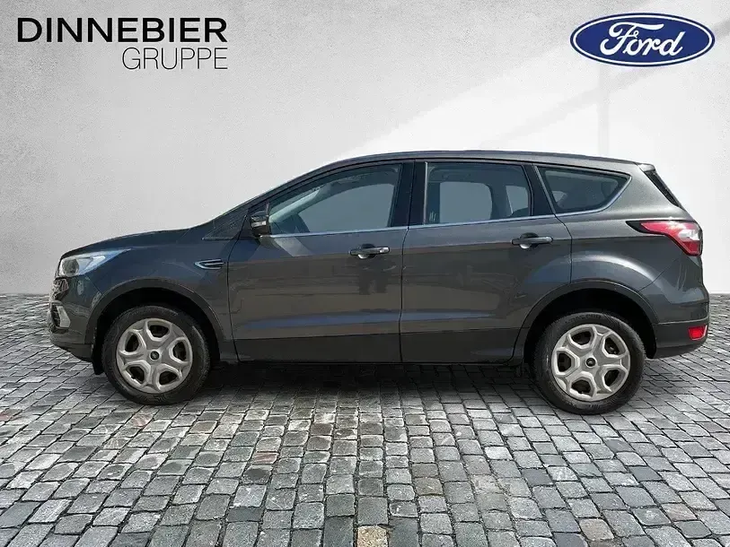 Usado Ford Kuga Trend 2018 Cinzento SUV