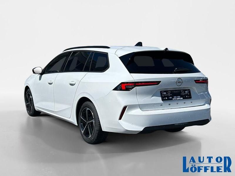 Neu Opel Astra Edition 131 PS (96 kW) 2025 Weiß Kombi
