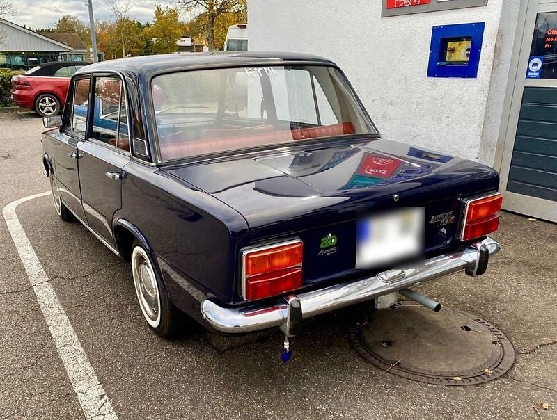 Gebraucht Fiat 124 65 PS (47 kW) 1971 Blau Limousine