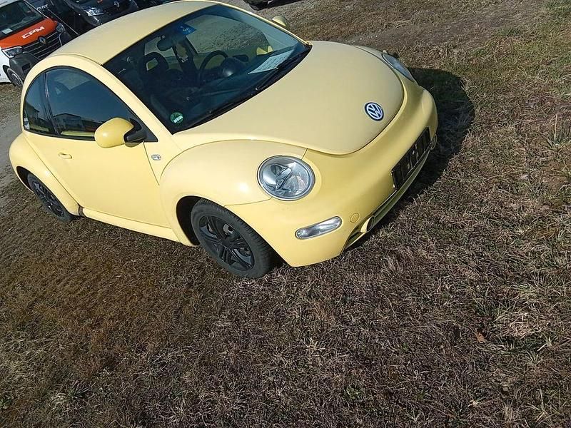 Gebraucht VW New Beetle 90 PS (66 kW) 1999 Gelb Kleinwagen