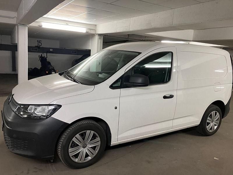 Second-hand VW Caddy 114 CP (83 kW) 2021 Alb Monovolum