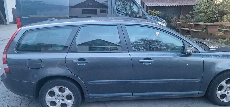 Gebraucht Volvo V50 104 PS (76 kW) 2007 Blau Kombi