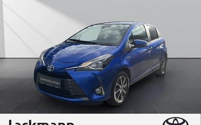 Blau Gebraucht 2020 Toyota Yaris Hybrid Limousine | 15.990 € (Fairer Preis) - Bild 1/4