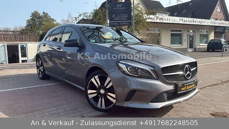 Gebraucht Mercedes A180 109 PS (80 kW) 2016 Grau Limousine