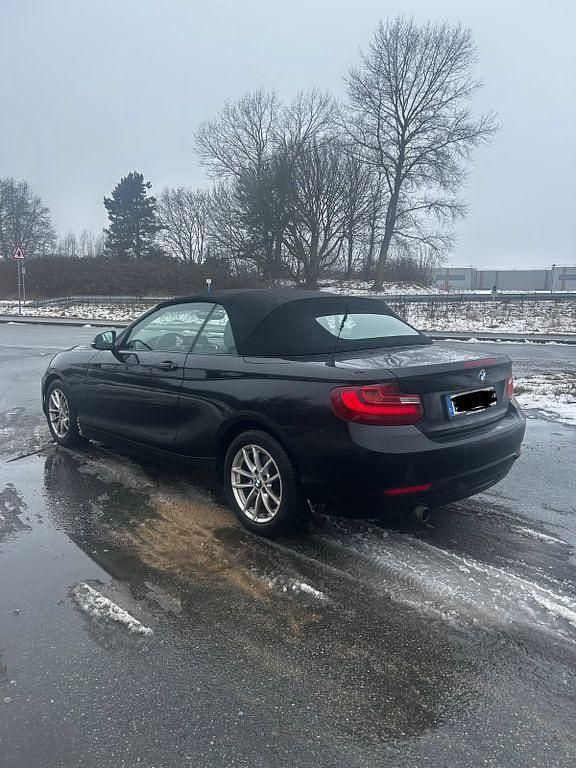 Gebraucht BMW 218 Advantage 136 PS (100 kW) 2016 Schwarz Cabrio