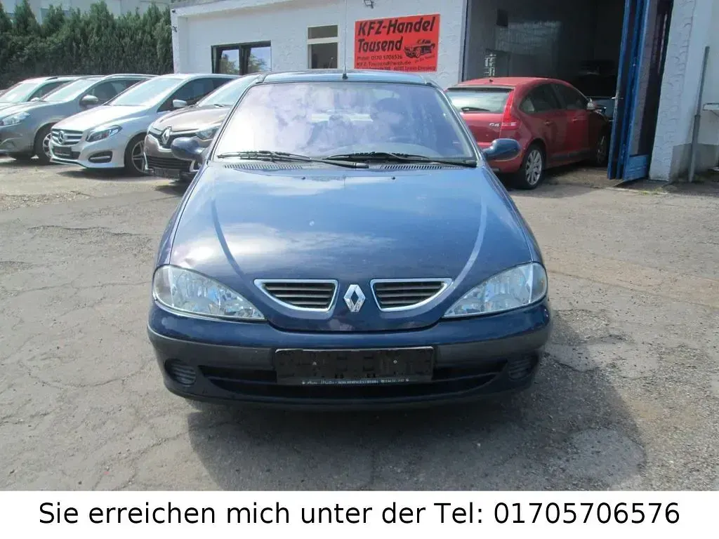 Gebraucht Renault Mégane Expression 107 PS (78 kW) 2001 Blau Limousine