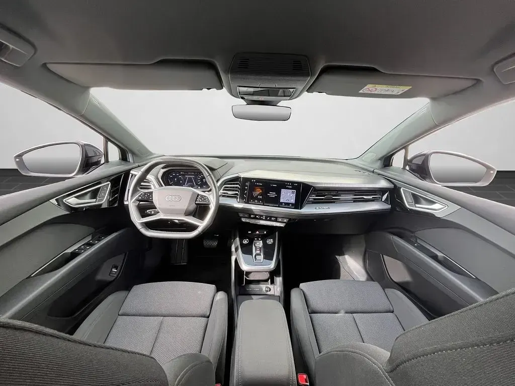 Gebraucht Audi Q4 Sportback e-tron Ambiente 210 kW (286 PS) 2024 Navarrablau metallic (metallic) SUV