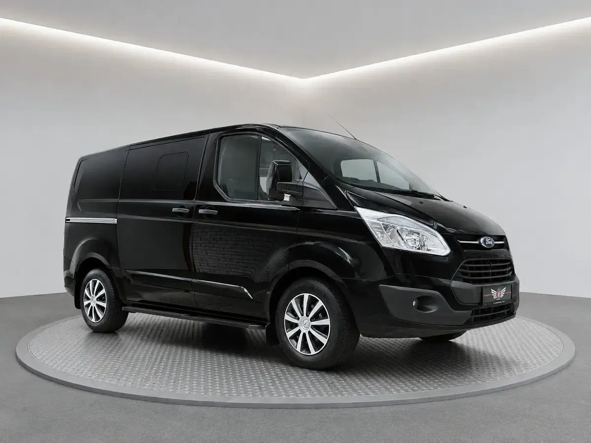 Gebraucht Ford Tourneo Titanium 155 PS (114 kW) 2015 Schwarz Van / Kleinbus