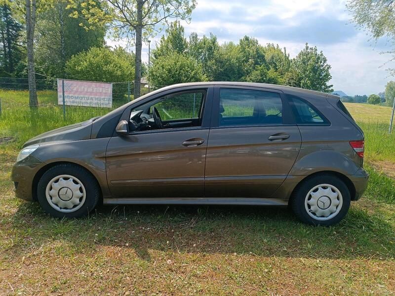 Gold Gebraucht 2009 Mercedes B150 Van / Kleinbus | 4.800 € (Fairer Preis) - Bild 1/4