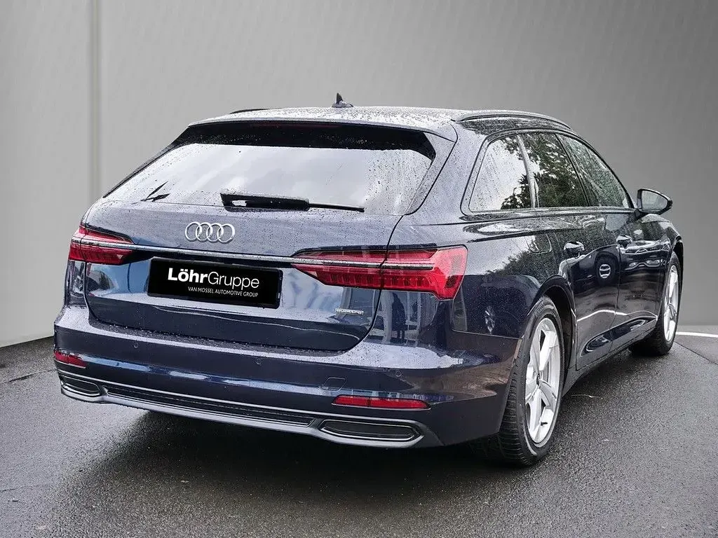 Gebraucht Audi A6 Premium 299 PS (219 kW) 2022 Firmamentblau metallic Kombi