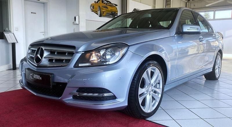 Grau Gebraucht 2013 Mercedes C180 Limousine | 10.990 € (Guter Preis) - Bild 1/4