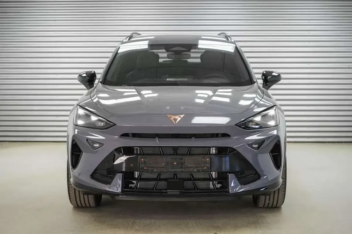 Neu Cupra Formentor 150 PS (110 kW) 2026 Graphene grau metallic (r6) SUV