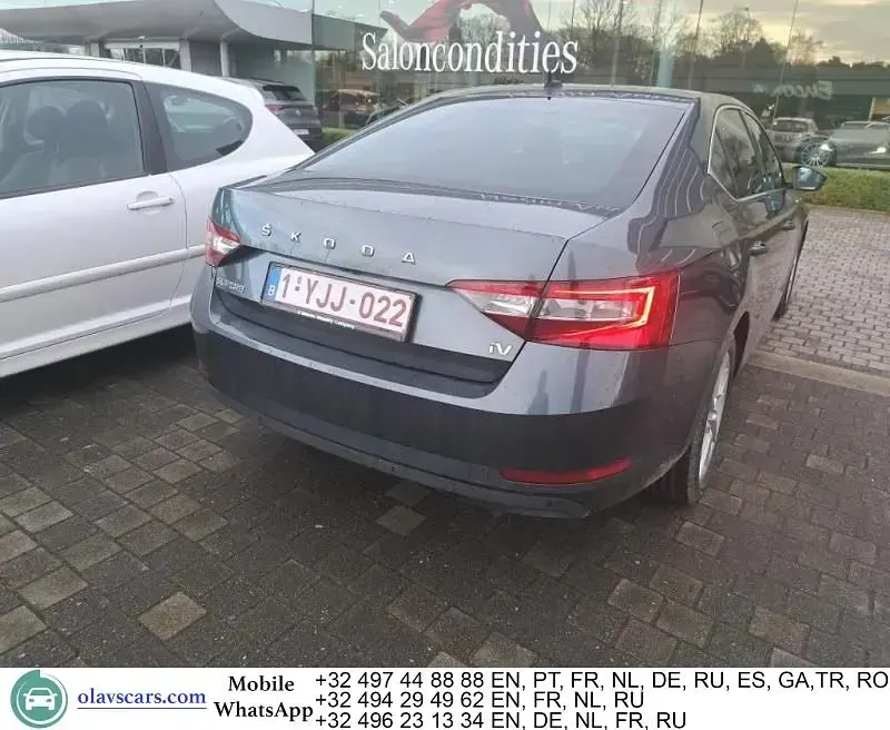 Gebraucht Skoda Superb Ambition 218 PS (160 kW) 2020 Grau Limousine