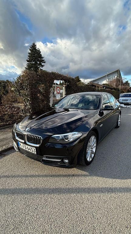 Gebraucht BMW 520 190 PS (139 kW) 2016 Schwarz Limousine
