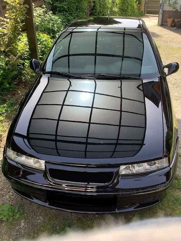 Schwarz Gebraucht 1996 Opel Calibra Edition Coupé | 27.980 € - Bild 1/4