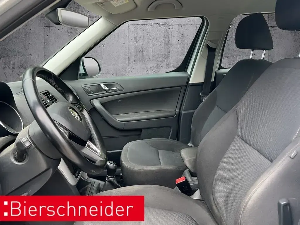 Gebraucht Skoda Yeti Ambition 110 PS (80 kW) 2016 Weiss SUV