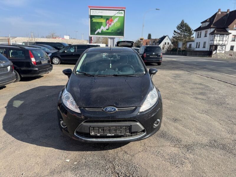 Gebraucht Ford Fiesta Titanium 82 PS (60 kW) 2011 Schwarz Kleinwagen
