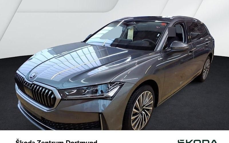 Gebraucht Skoda Superb LAURIN & KLEMENT 150 PS (110 kW) 2025 Grau Kombi