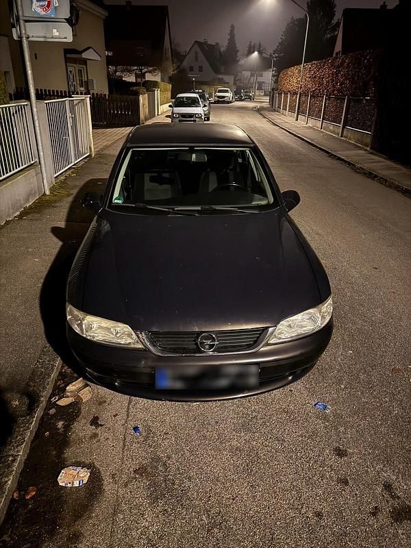 Gebraucht Opel Vectra 101 PS (74 kW) 2000 Schwarz Limousine