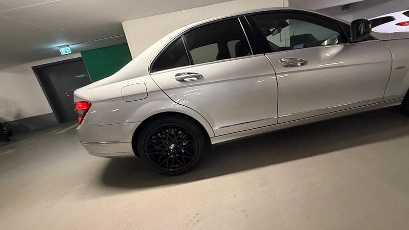 Gebraucht Mercedes C220 170 PS (125 kW) 2008 Silber Limousine