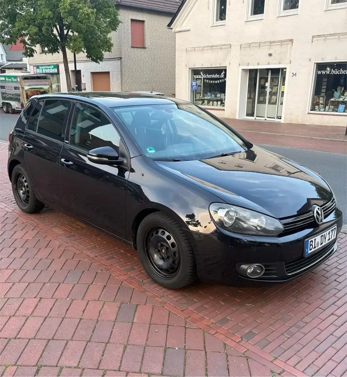 Gebraucht VW Golf VI Style 122 PS (89 kW) 2011 Schwarz Kleinwagen