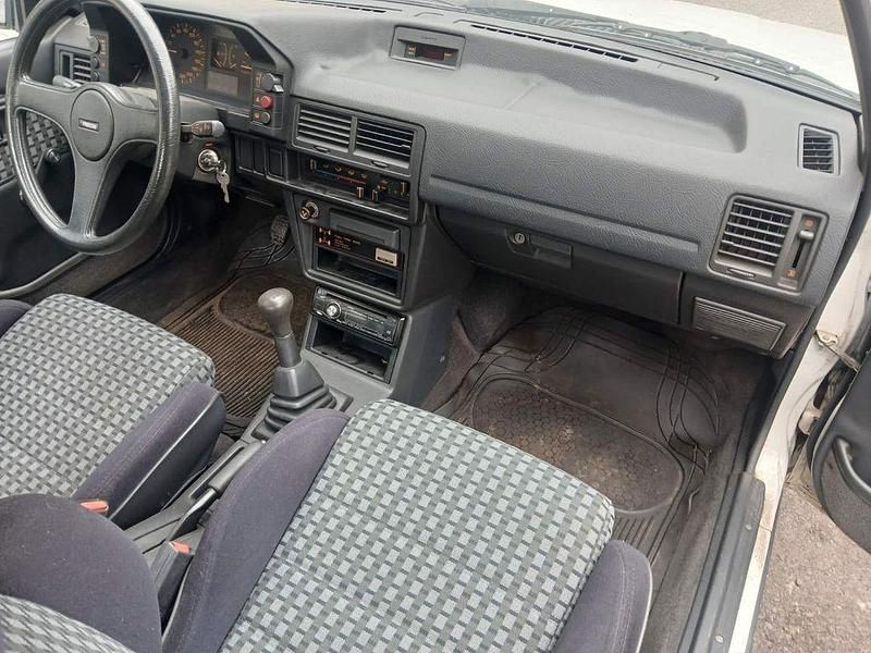 Gebraucht Mazda 323 143 PS (105 kW) 1988 Weiß Coupé