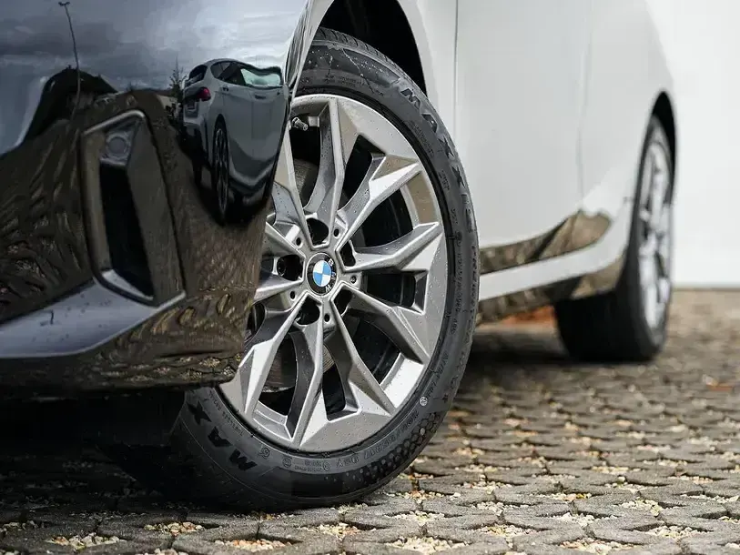 Używany BMW 120 Shadowline 170 KM (125 kW) 2025 Czarny Hatchback