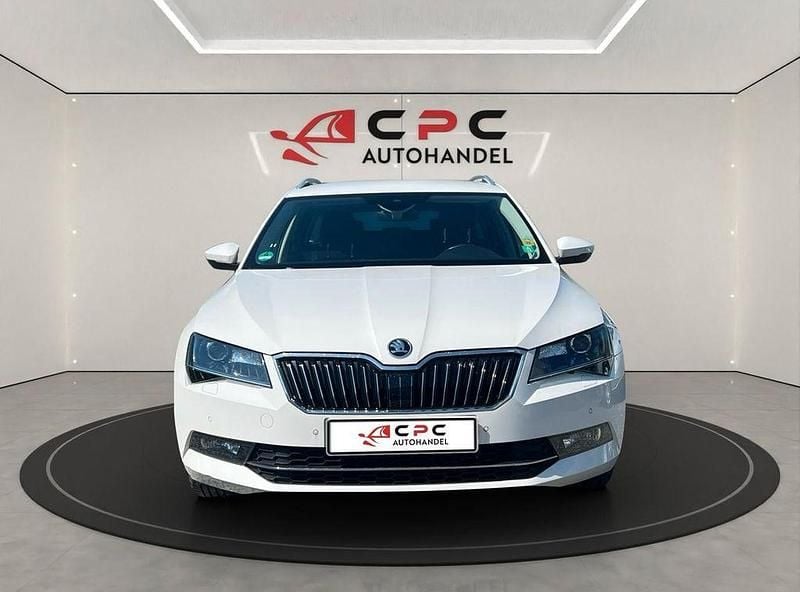 Gebraucht Skoda Superb Style 150 PS (110 kW) 2019 Weiß Kombi