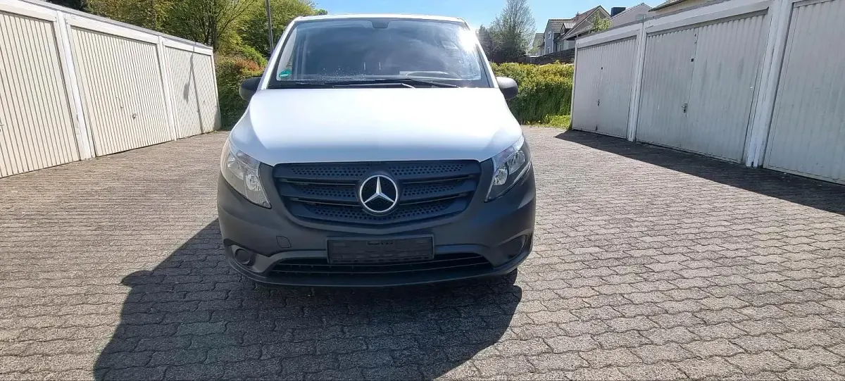 Używany Mercedes Vito 115 KM (84 kW) 2016 Biały Van