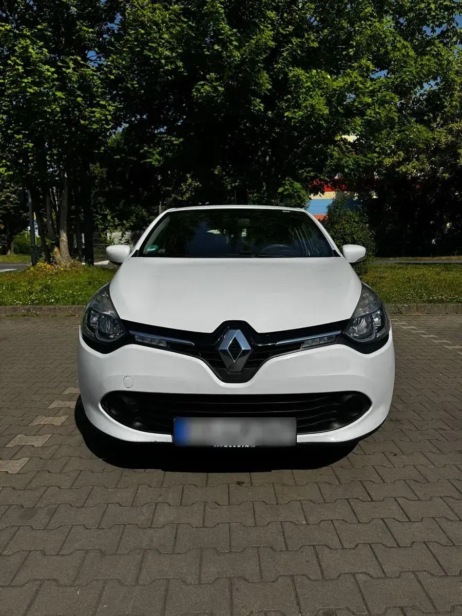 Gebraucht Renault Clio IV 73 PS (53 kW) 2015 Weiß Limousine