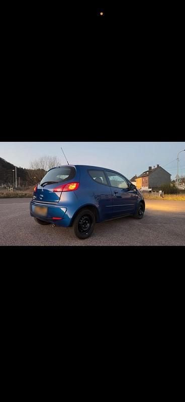 Gebraucht Mitsubishi Colt Motion 95 PS (69 kW) 2006 Blau Kleinwagen