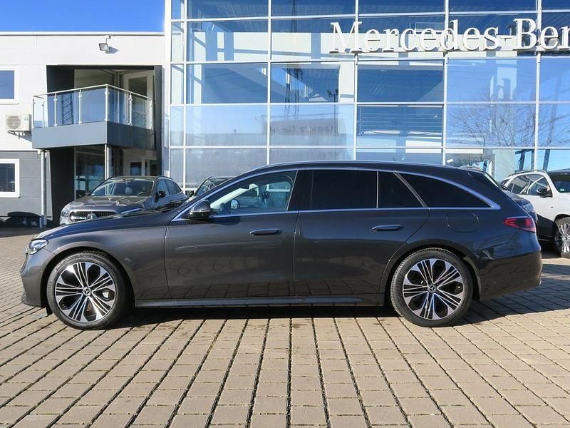 Gebraucht Mercedes E300 Advanced Plus 313 PS (230 kW) 2025 Grau Limousine