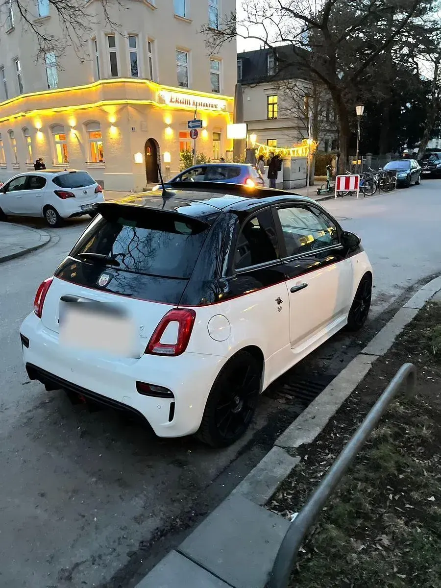 Gebraucht Abarth 595 Competizione 179 PS (131 kW) 2017 Weiß Kleinwagen