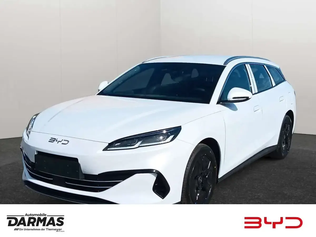Gebraucht BYD Seal Boost 184 PS (135 kW) 2025 Polar white Kombi