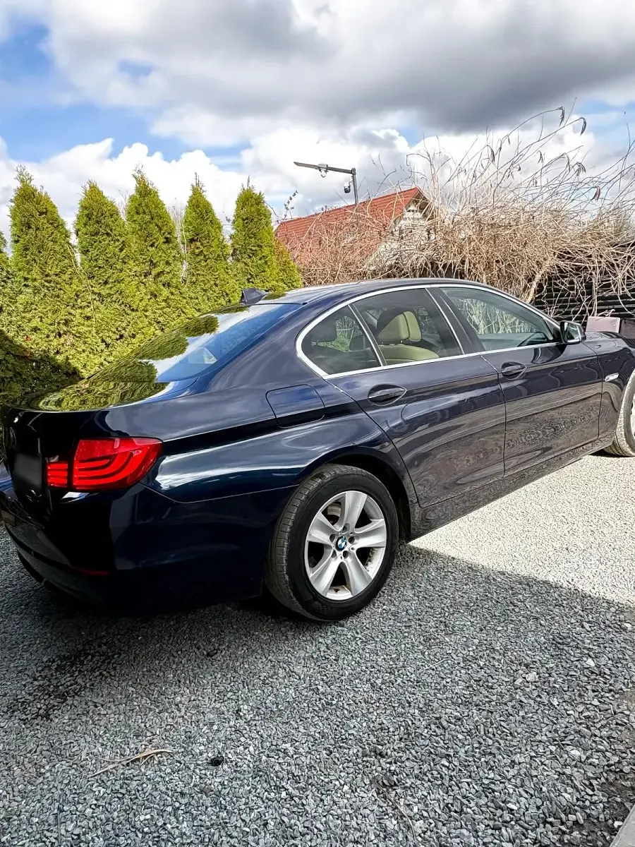 Gebraucht BMW 520 Sport Line 184 PS (135 kW) 2012 Andere farben Limousine