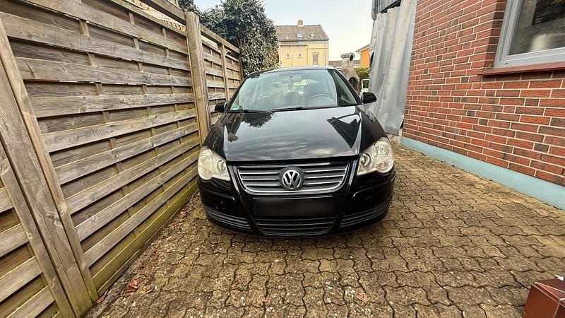 Gebraucht VW Polo 64 PS (47 kW) 2006 Schwarz Kleinwagen