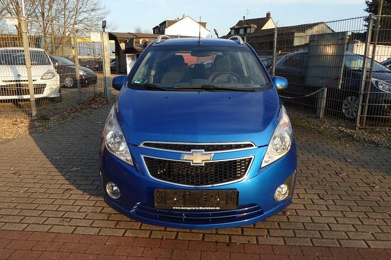 Gebraucht Chevrolet Spark 82 PS (60 kW) 2010 Blau Kleinwagen