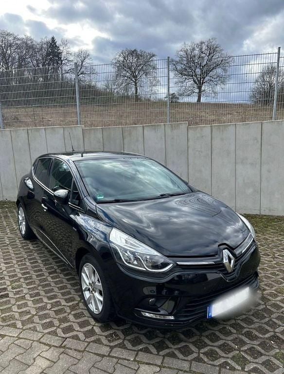 Gebraucht Renault Clio IV Life 73 PS (53 kW) 2018 Schwarz Limousine