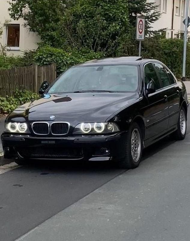 Schwarz Gebraucht 1999 BMW 535 Limousine | 7.500 € (Guter Preis) - Bild 1/4