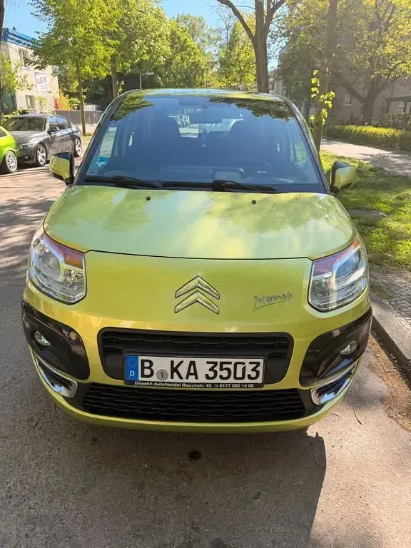Gebraucht Citroën C3 Picasso Attraction 95 PS (69 kW) 2011 Gelb Van / Kleinbus