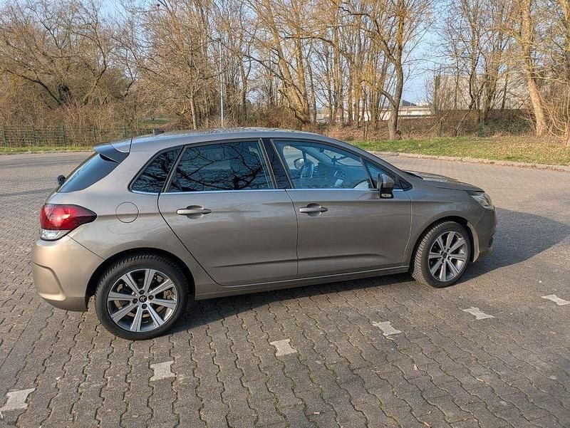Gebraucht Citroën C4 PureTech 131 PS (96 kW) 2017 Beige Limousine