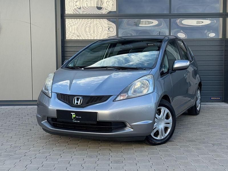 Silber Gebraucht 2009 Honda Jazz Kleinwagen | 6.490 € (Fairer Preis) - Bild 1/3