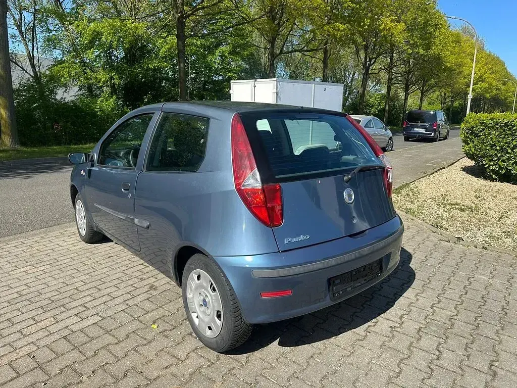 Gebraucht Fiat Punto Active 60 PS (44 kW) 2003 Blau Kleinwagen