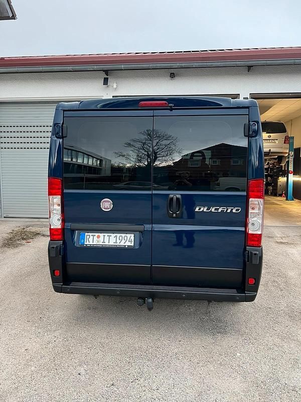 Gebraucht Fiat Ducato 120 PS (88 kW) 2011 Blau Van