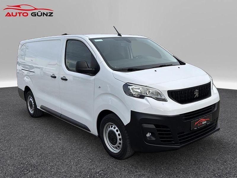 Gebraucht Peugeot Expert 144 PS (105 kW) 2023 Weiß Van