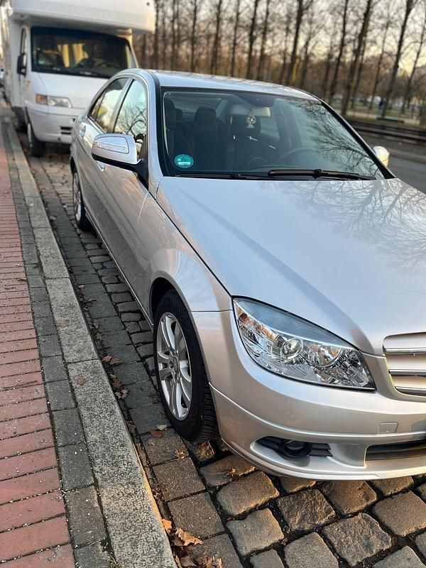 Gebraucht Mercedes C180 156 PS (114 kW) 2007 Silber Limousine