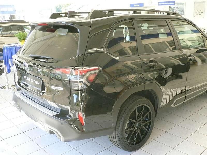 Neu Subaru Forester Exclusive+ 136 PS (100 kW) 2025 Schwarz SUV