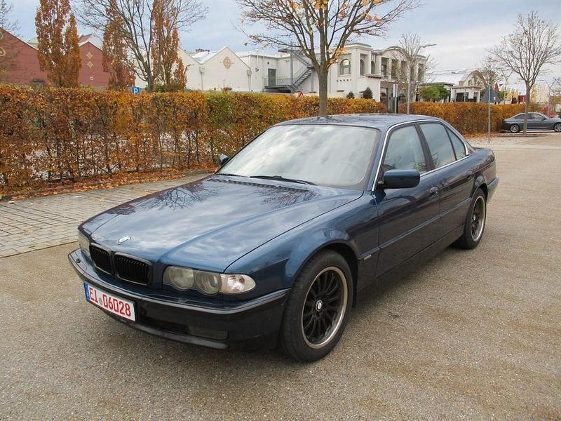 Gebraucht BMW 740 286 PS (210 kW) 2001 Blau Limousine